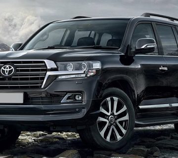 بررسی و تست قطعات داخلی گیربکس لندکروز در مرکز تخصصی